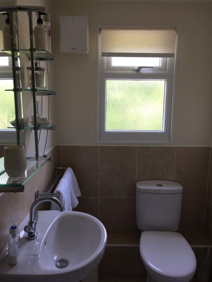 קרייסטצ'רץ' Water'S Edge B&B מראה חיצוני תמונה
